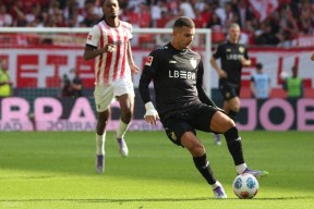 YY易游m6米乐福建YY易游m6米乐信息技术有限公司-斯图加特客场惨败，球队反思战术问题