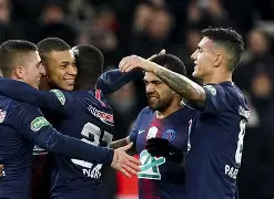 包含雷恩主场击败南特，保持稳定状态的词条